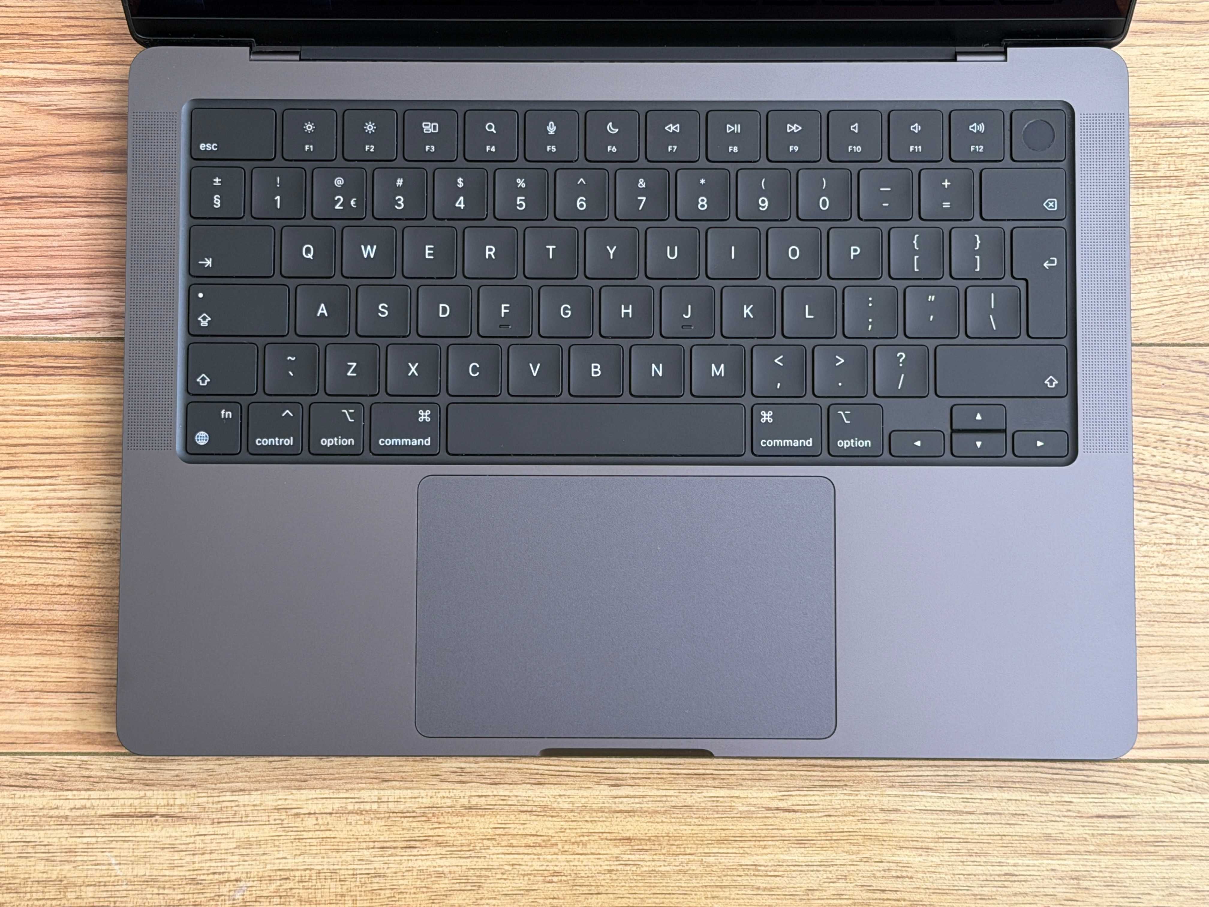 MacBook Pro 14`M4 Pro/14 CPU/20 GPU/24GB RAM/1000GB SSD/Гаранция/Батерия 100%/Space Black — миниатюра 3
