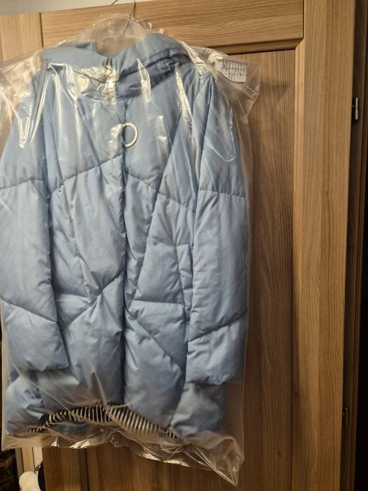Продается зимний пуховик