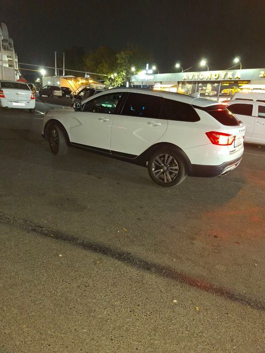 Lada vesta cross sotiladi