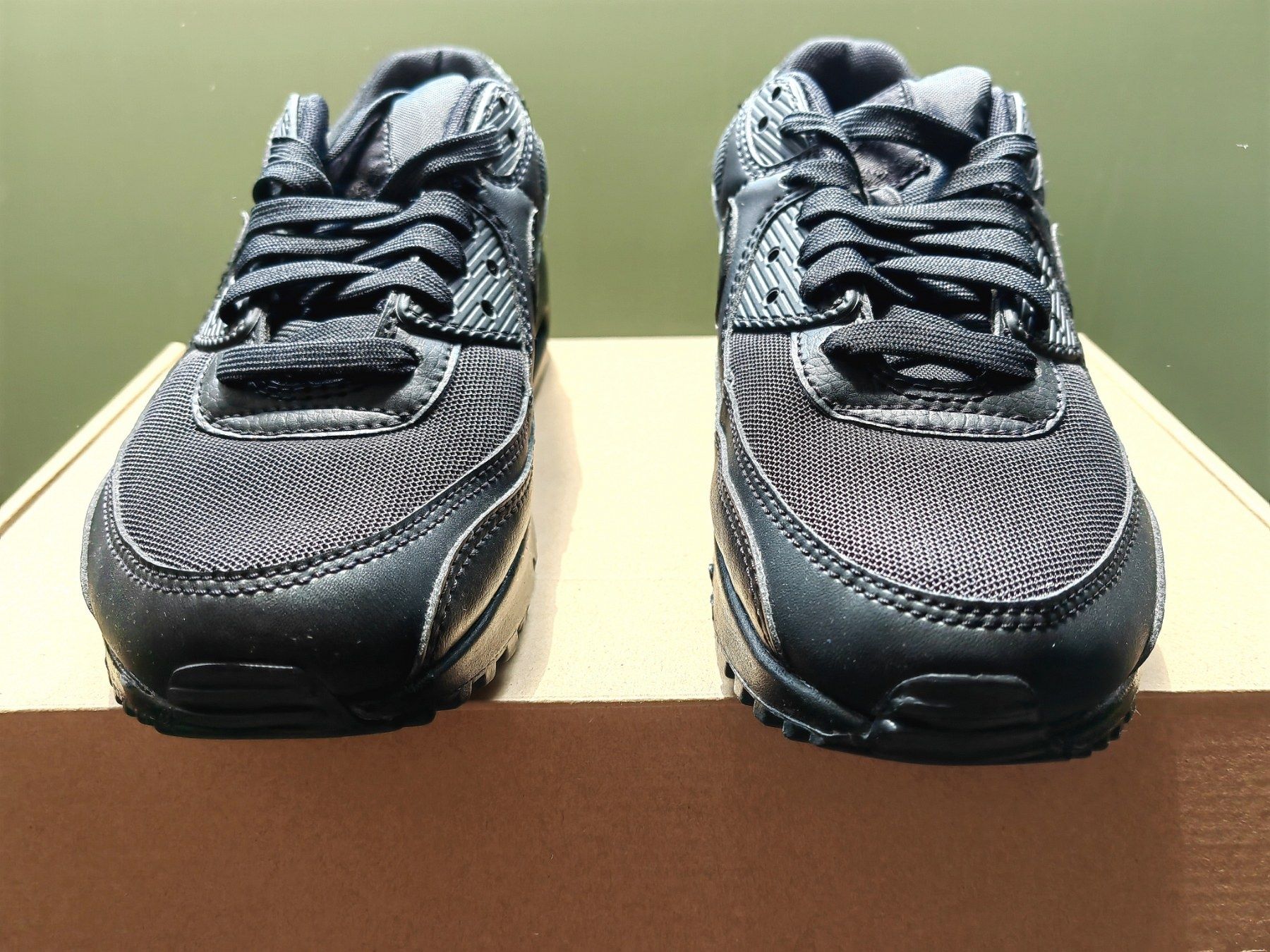 Маратонки Nike air max