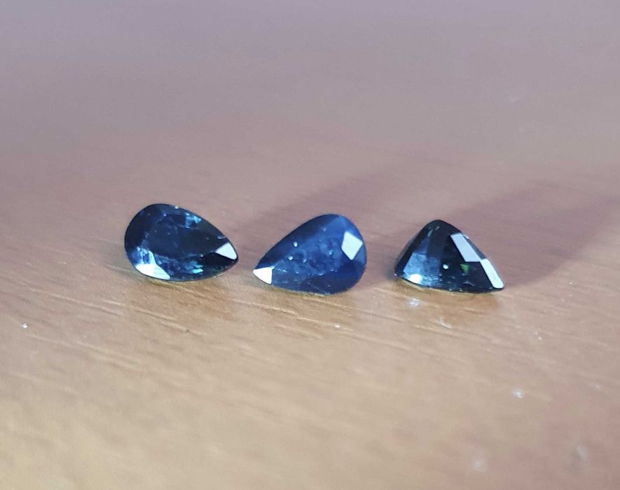 Естествени Сапфири Дълбоко сини Deep Blue 0.7 карата