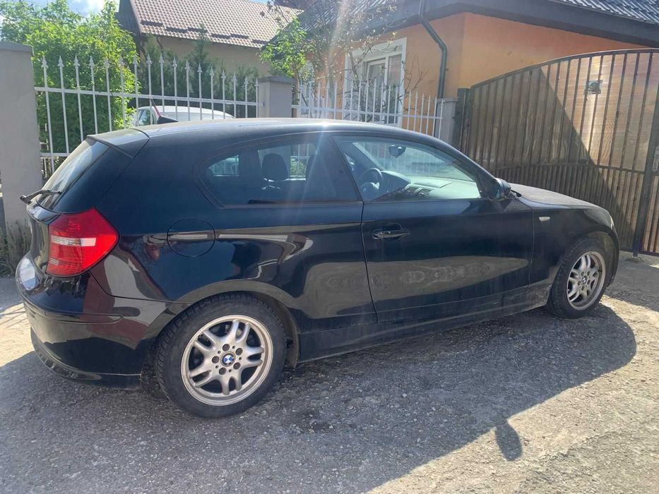 Masina BMW seria 1