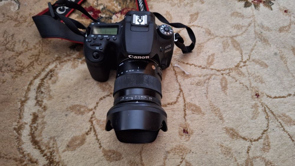 Canon 90d profesional+sigma 17-70mm+grip+acumulatori+incarcator