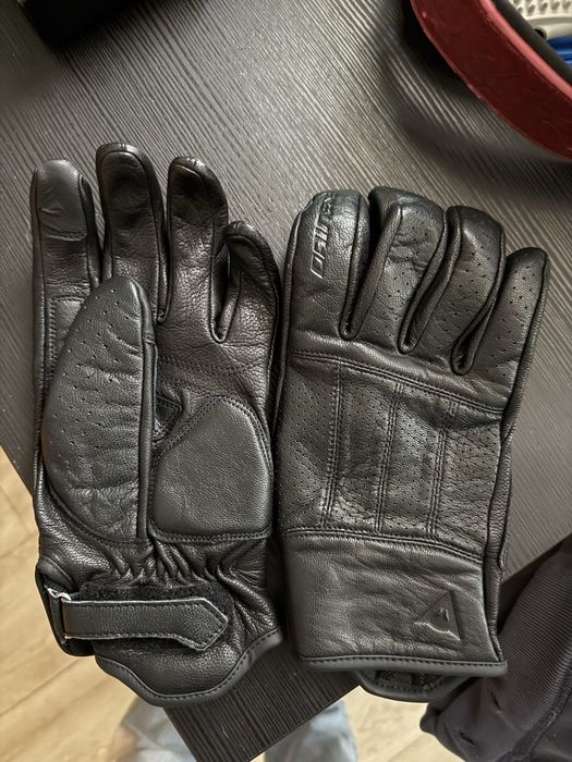 Dainese кожени мото-ръкавици L на практика нови