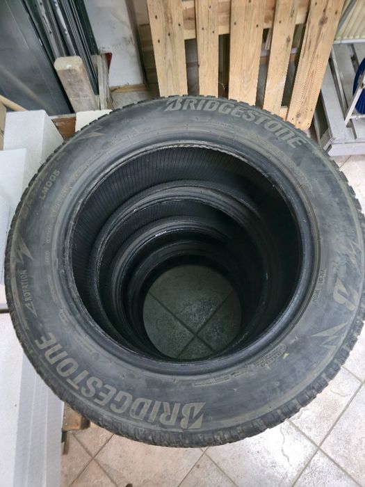 Зимни гуми Bridgestone 255 55 18