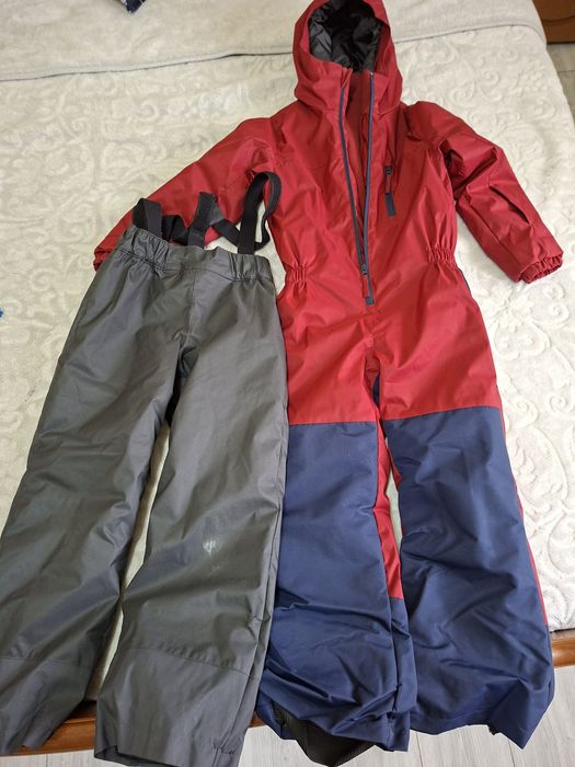 Vând costum de zapada