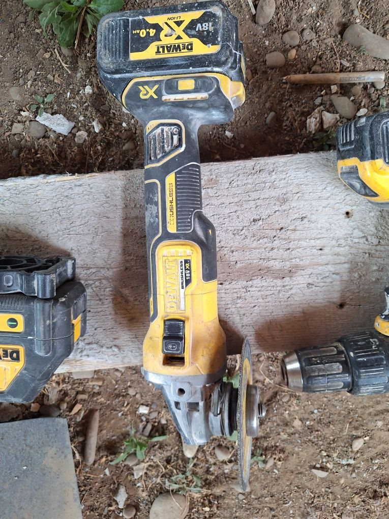 Set Dewalt de vanzare