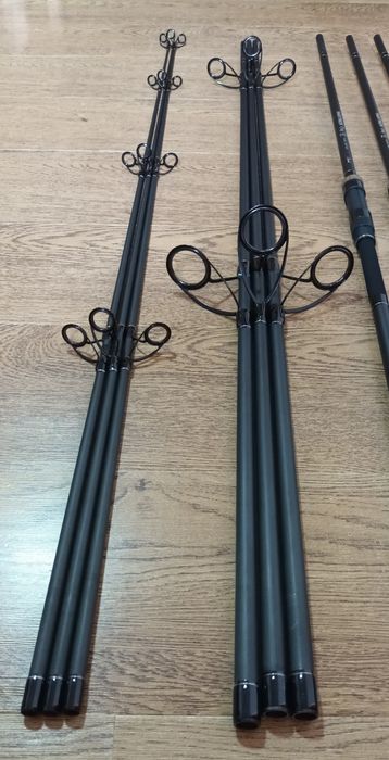Set 3 Lansete Crap Partner 3.60 din 3 tronsoane + 3 Mulinete J3 60FR