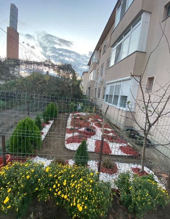 Vând apartament central