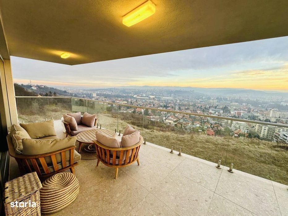Penthouse de inchiriat cu jacuzzi, 90 mp si 80 mp terasa, zona Gruia