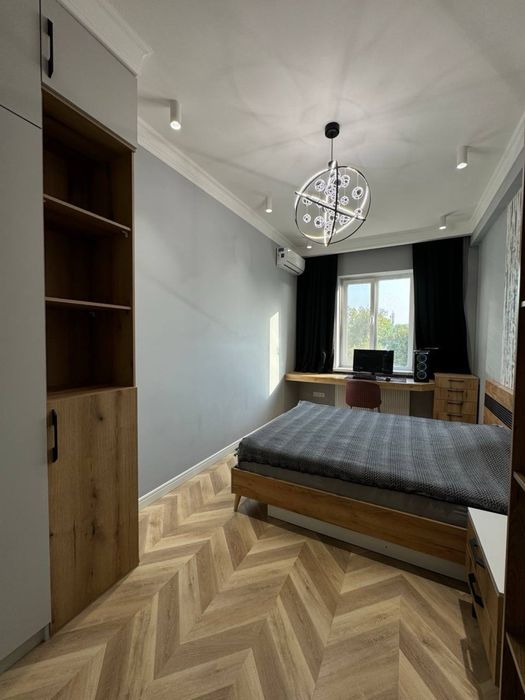 Жк "Лондон" 3/4/10 124кв.м евро ремонт с мебелью и техникой срочно