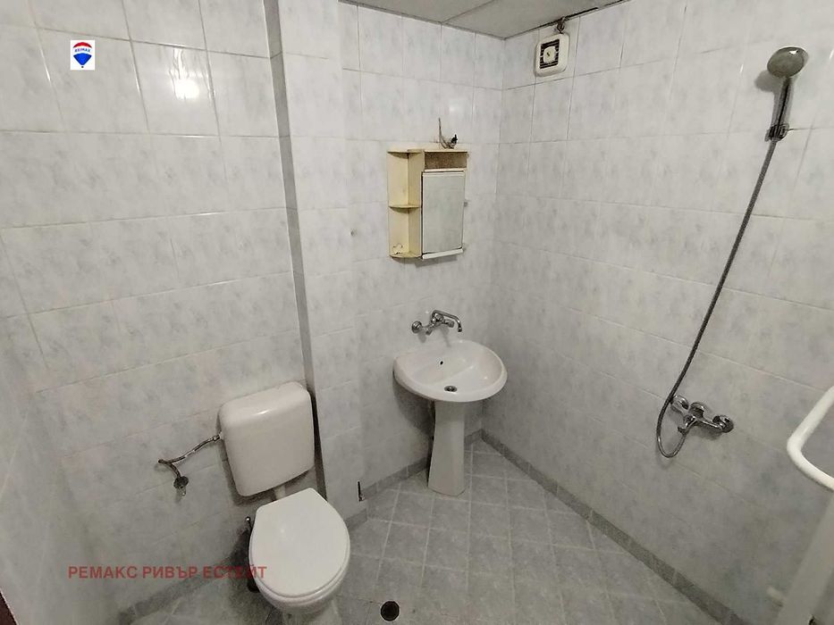 Дава се под наем Ателие в Русе, Хъшове - 33 кв.м за 178.5 € - Снимка #5