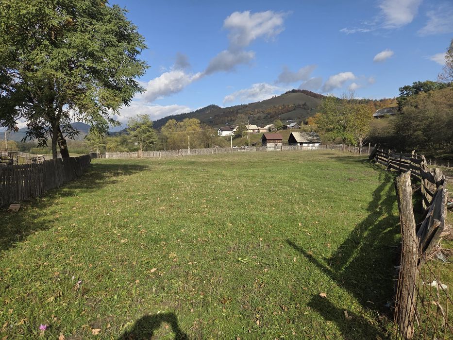 Pamant intravilan de vânzare