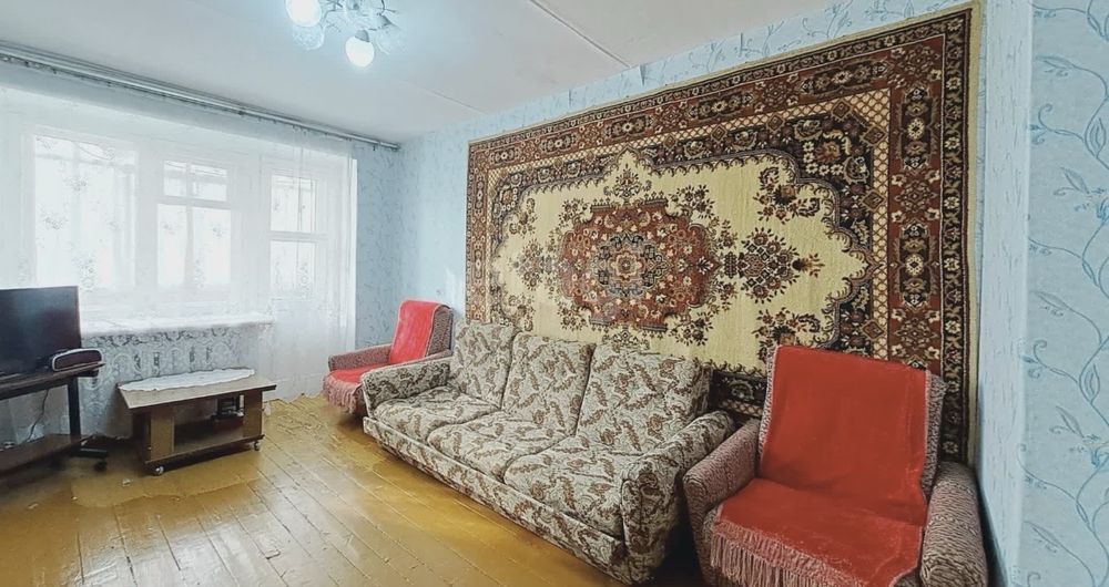 Отдам диван и 2 кресло бесплатно