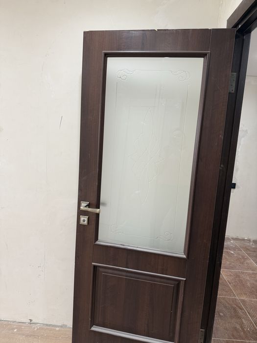 Продам двери б/ у в хорошем состоянии