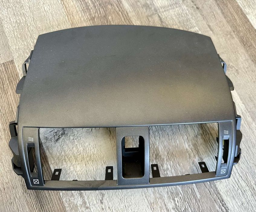 Toyota Оригинално радио Тойота Корола