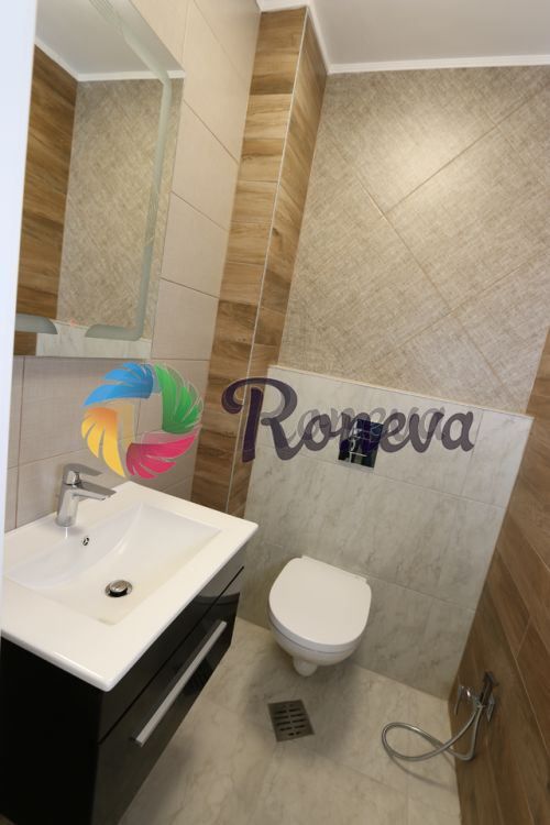 Дава се под наем Тристаен апартамент в Варна, Бриз - 95 кв.м за 1100 € - Снимка #7