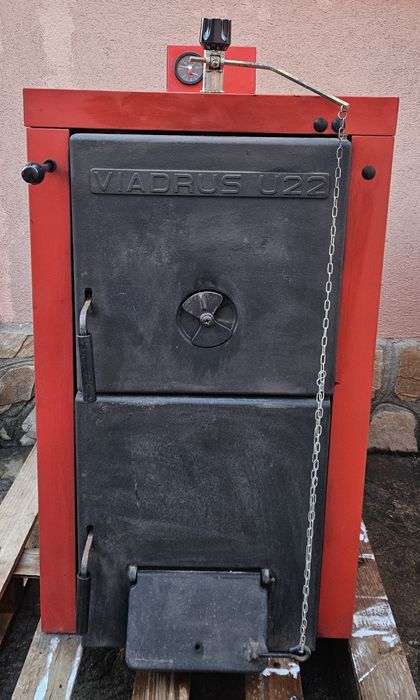 Чугунен котел на твърдо гориво VIADRUS U22