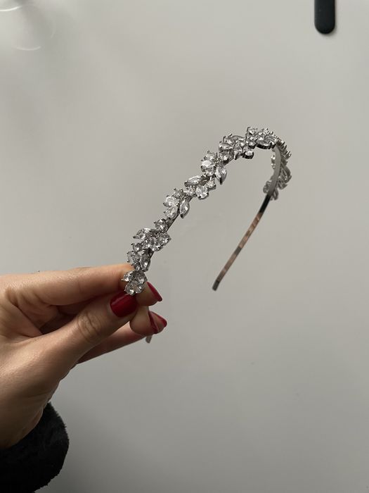 Диадема с цирконий