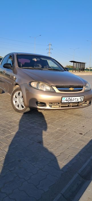 Продам в хорошие руки шевроле лачети 1.6  2007 г