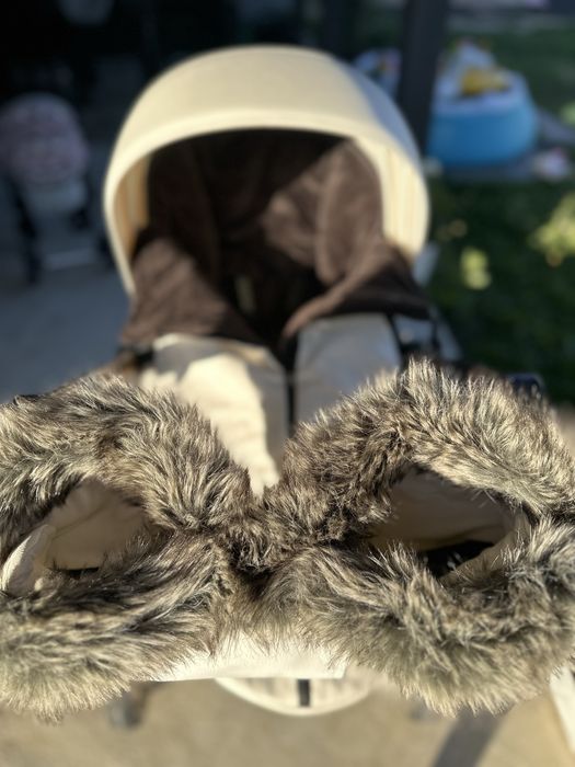 Cărucior Mima XARI cu accesorii