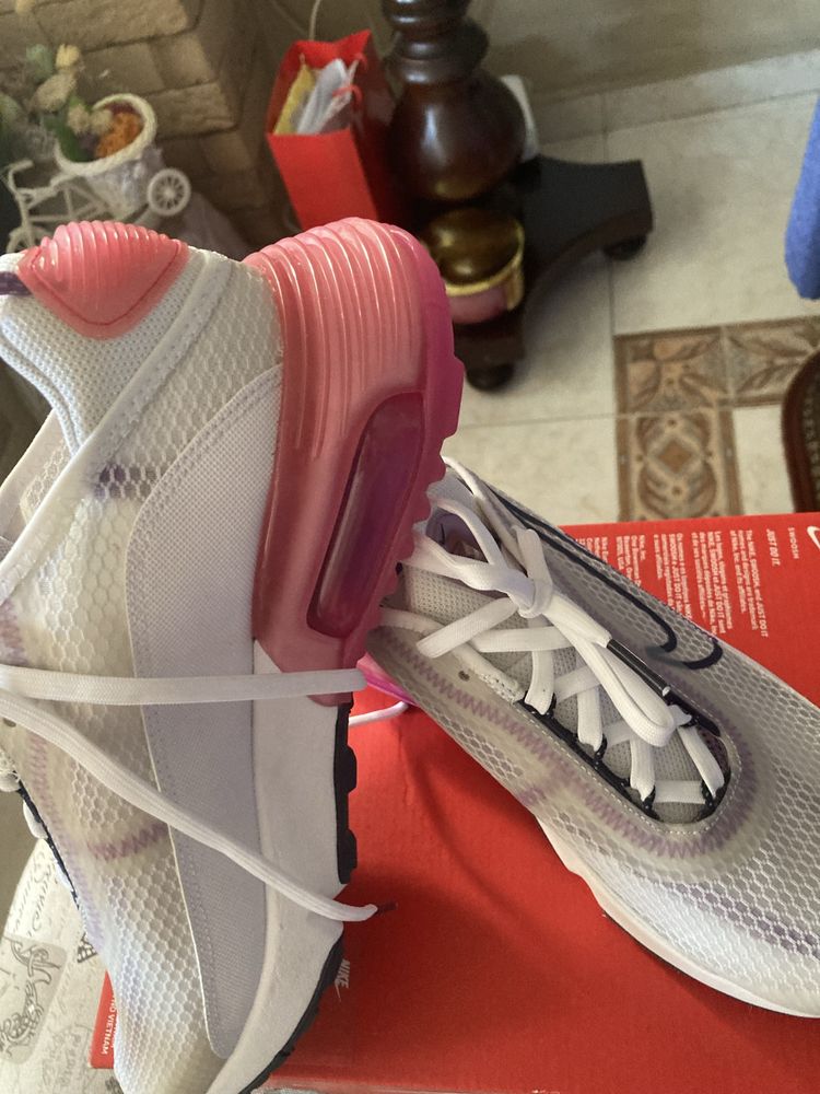 Маратонки NIKE AIR MAX 2090