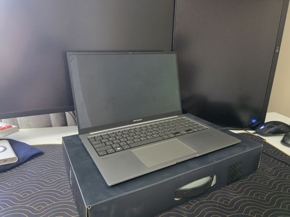 Ноутбук Asus Zenbook 15