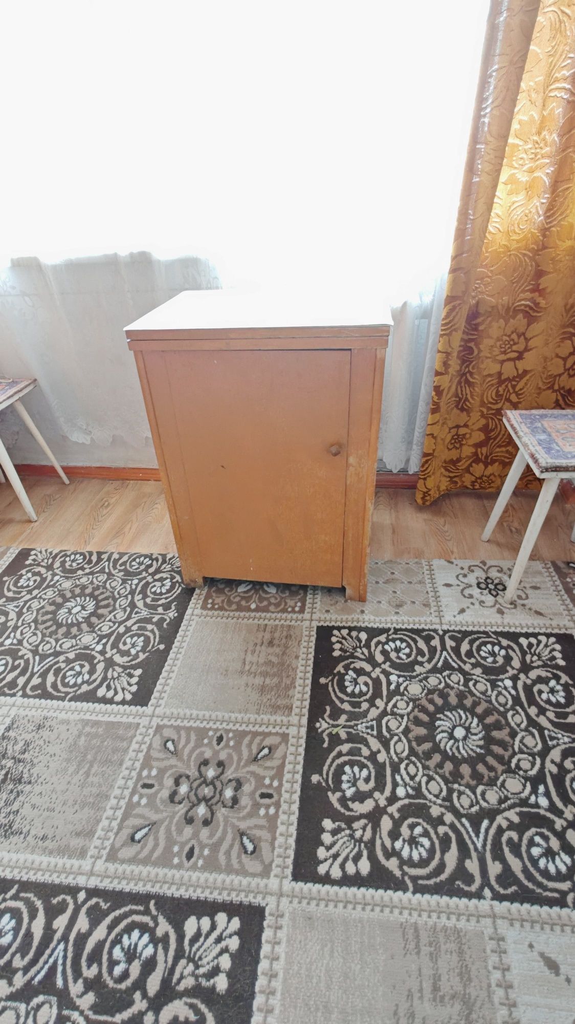 Продам швейную машину ножную