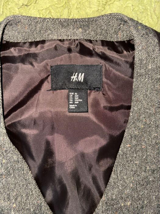 Vesta costum H&M