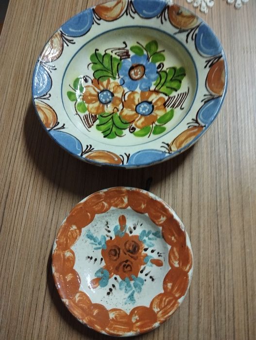 Farfurii vechi din lut