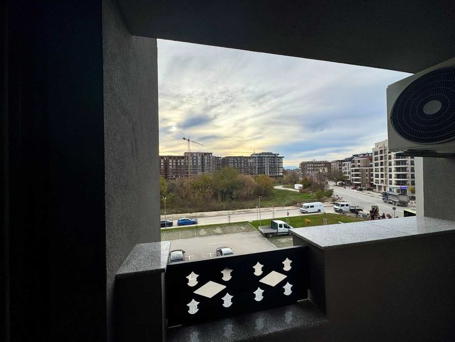 От собственик! Нов тристаен луксозен в Смирненски- първи наемател