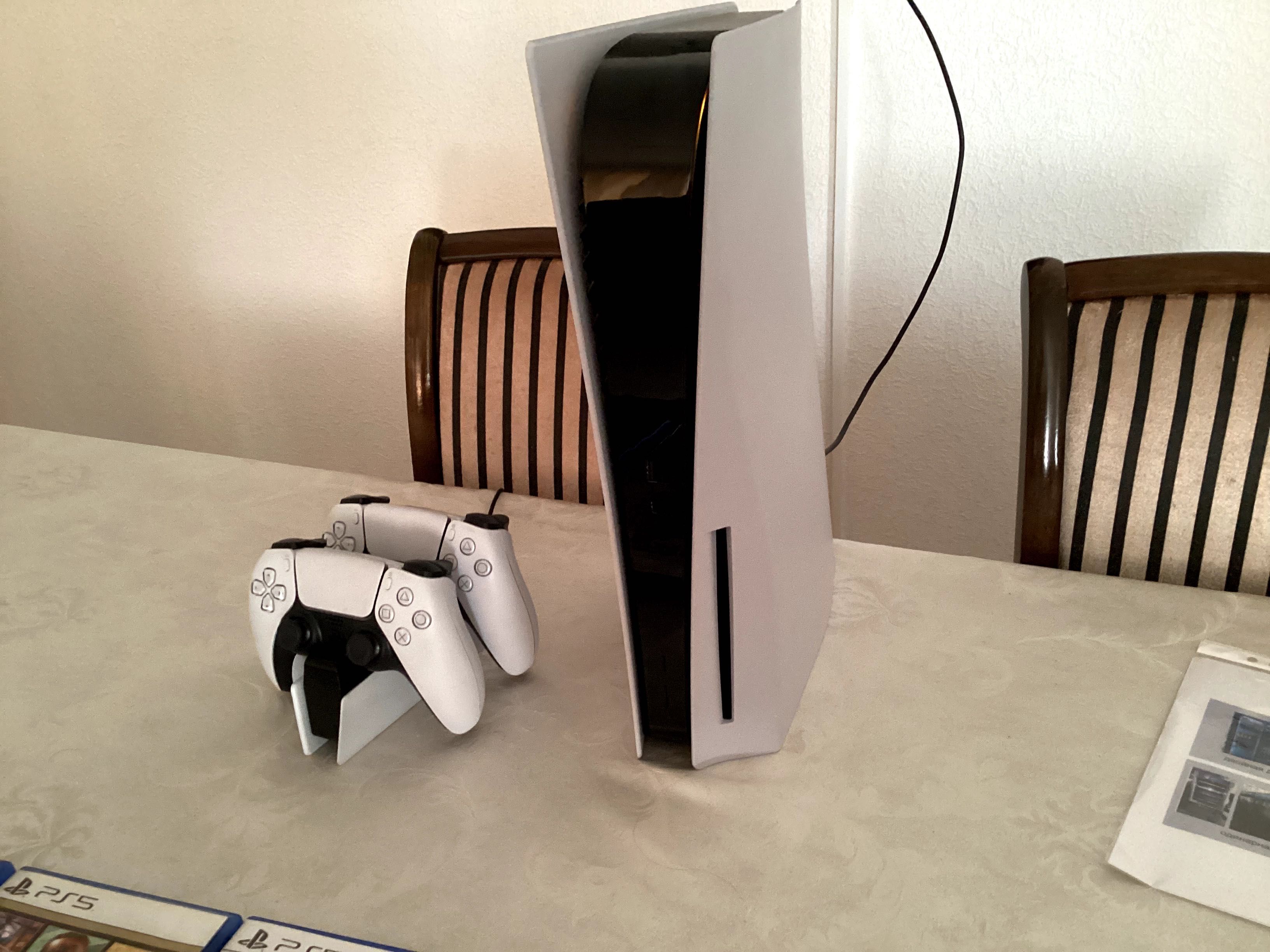 PlayStation 5 в идеальном состоянии