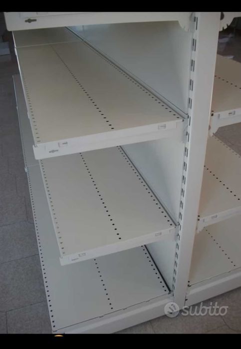 Стелажи супермаркет