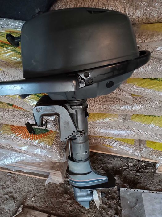 Продавам извънбордов двигател Ямаха 4-6 кс