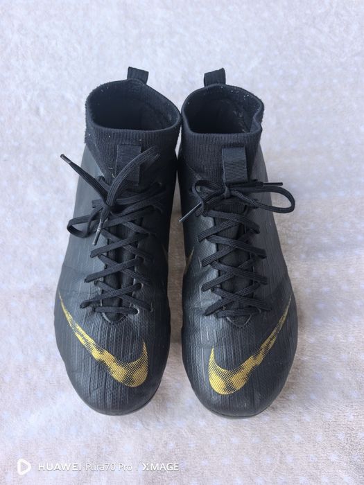 Страхотни детски бутонки nike номер 37.5 стелка 23,5см