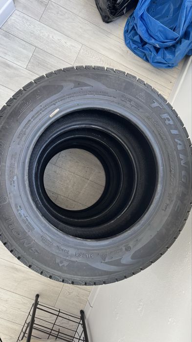 Продам зимние шины Triangle 185/65 R14.