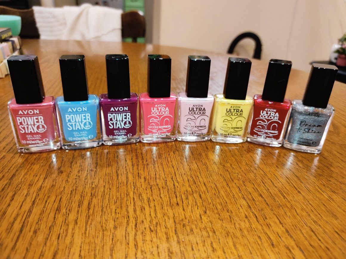 лакове за нокти AVON