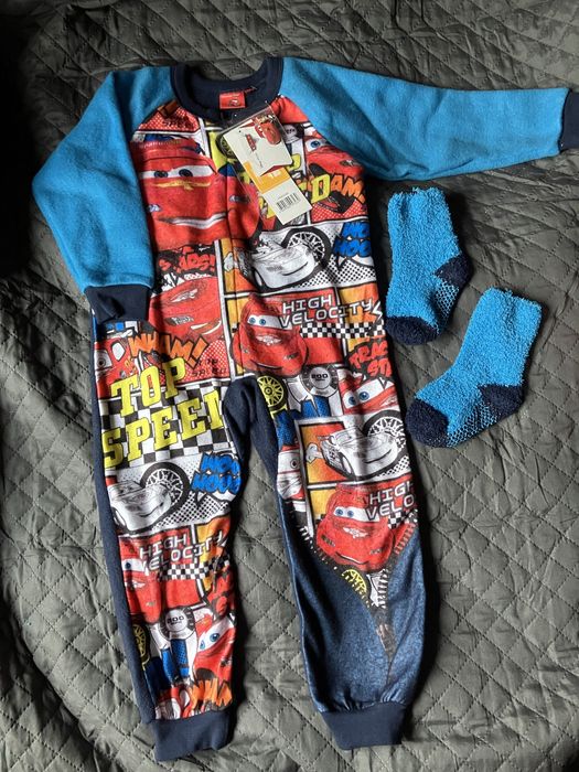 Ватирана пижама / ромпър Макуин /Колите