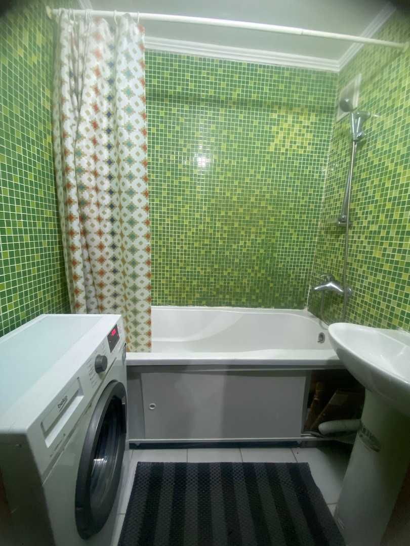 Продам 4-комнатную квартиру в Центре