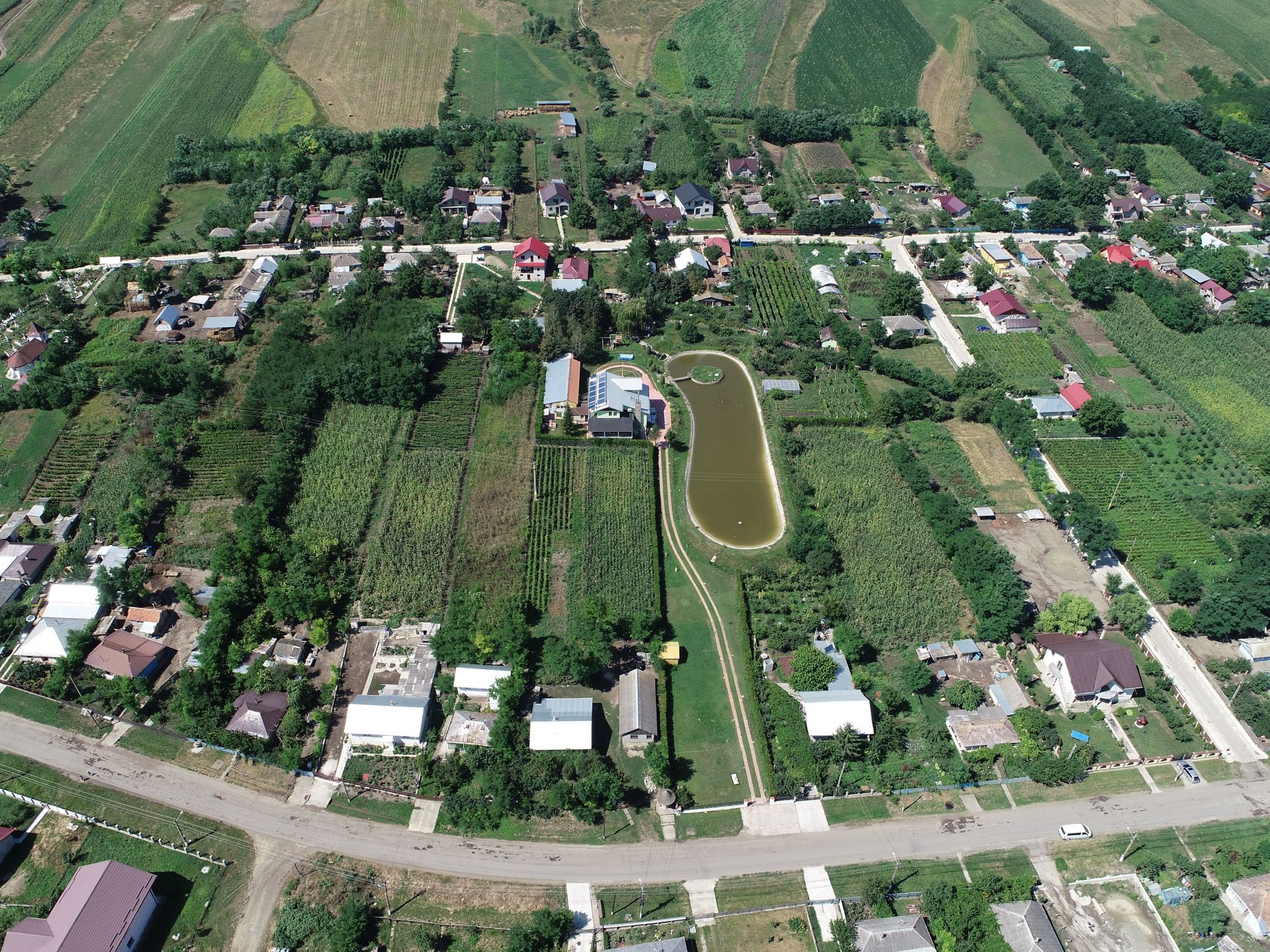 Domeniu turistic in jud Botosani Vila iaz vie gradina solar1ha BTC ETH