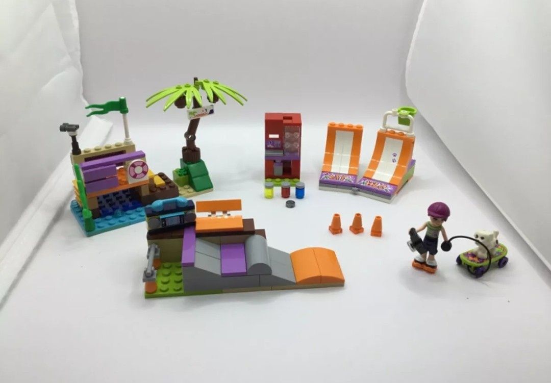 Lego Friends Heartlake Skate Park 41099