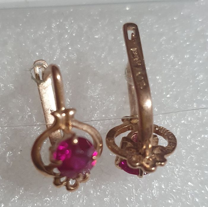 Детские    сережки.