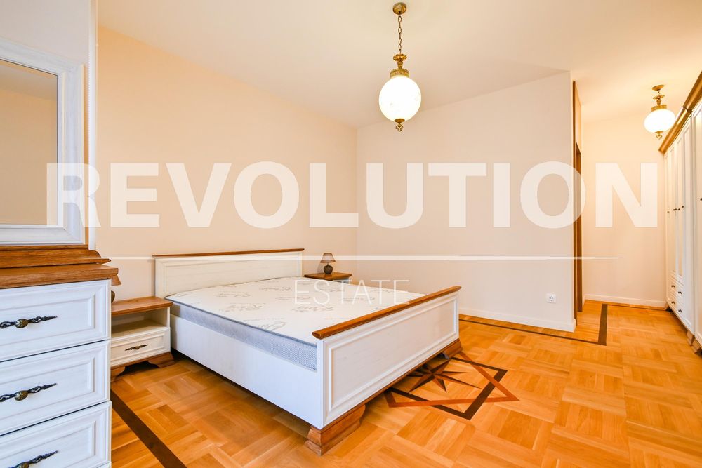 Дава се под наем Четиристаен апартамент в София, Изток - 180 кв.м за 1500 € - Снимка #5