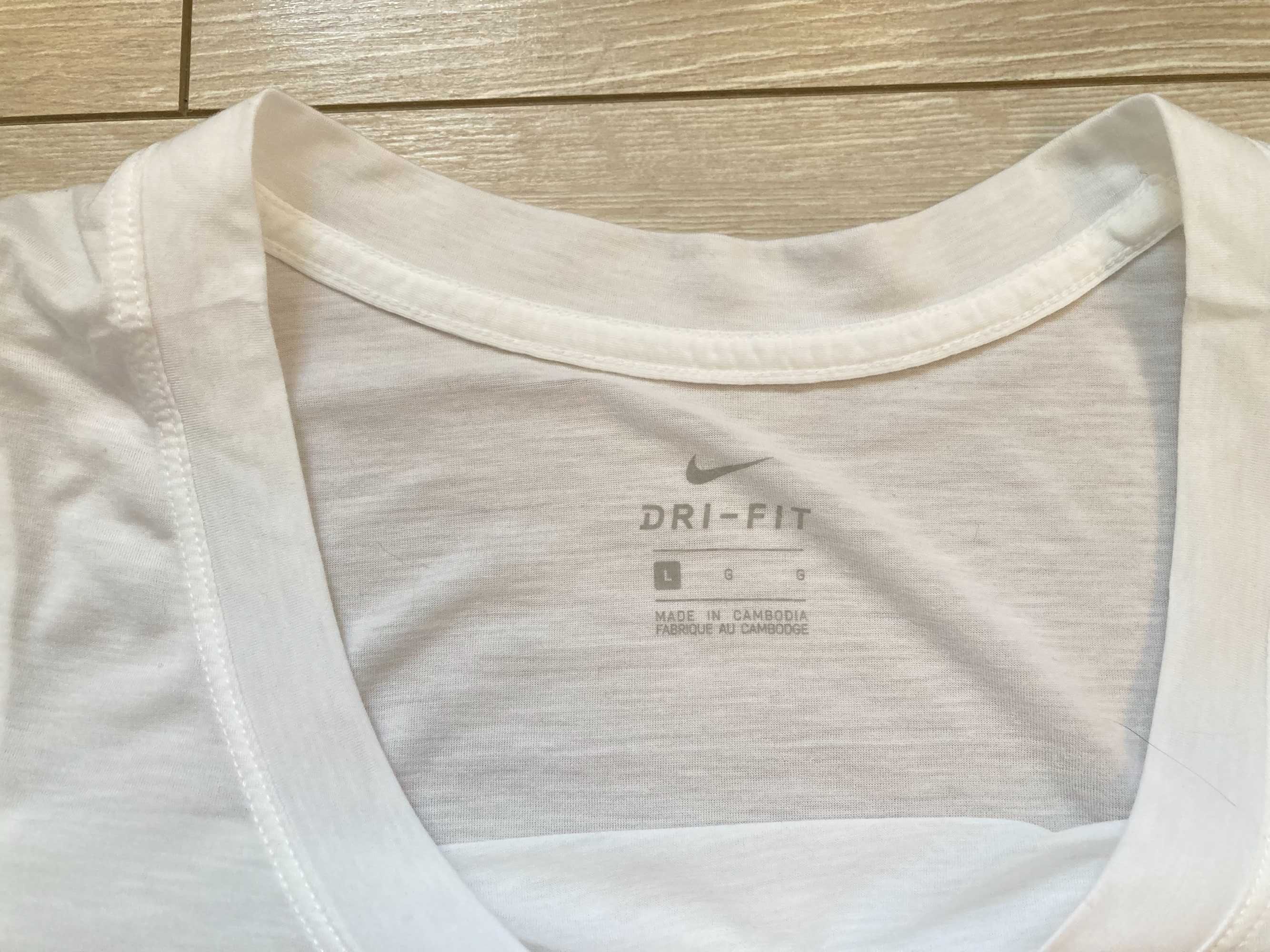 Найк Nike Breathe Dri Fit женска тънка тениска размер L