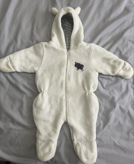 Поларен космонавт за бебе