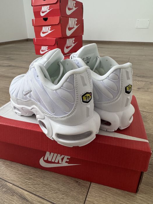 ! REDUCERE ! Nike Tn Air Max Plus White