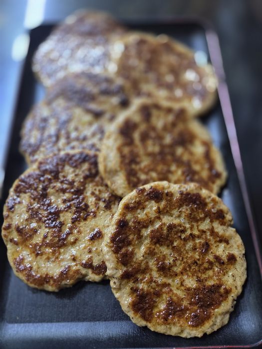 KATLET tayyor pishirilgan va hom holatida yetkazib beramiz. Нархи 6000