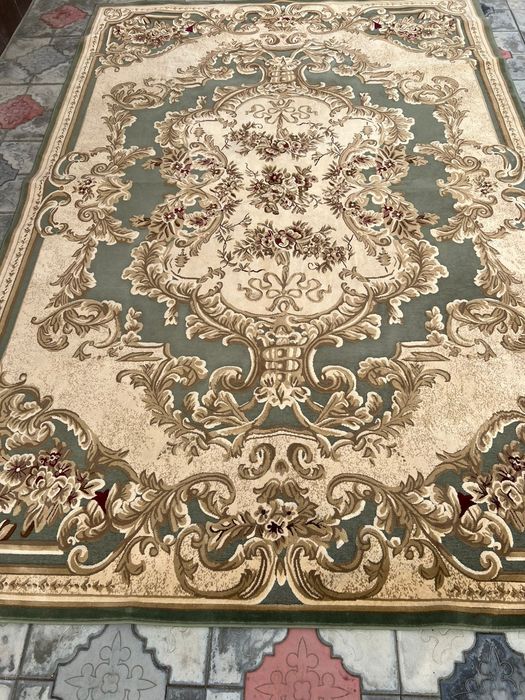 Продаётся ковер бу