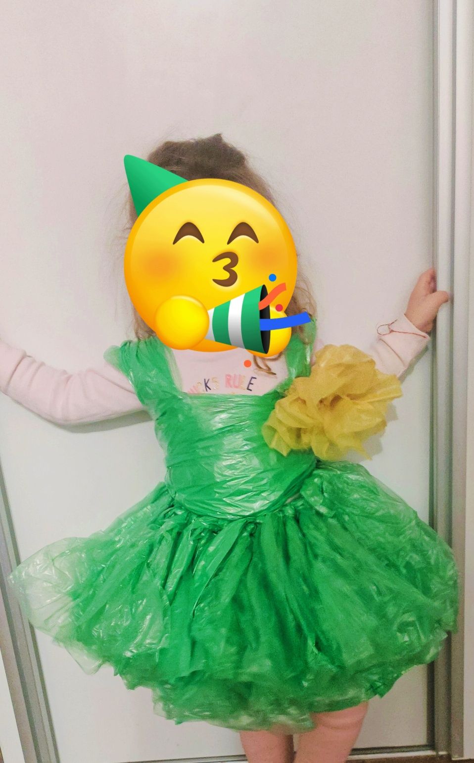 Costum material reciclabil fete/baieti 2-3-4-5-6-7-8ani
