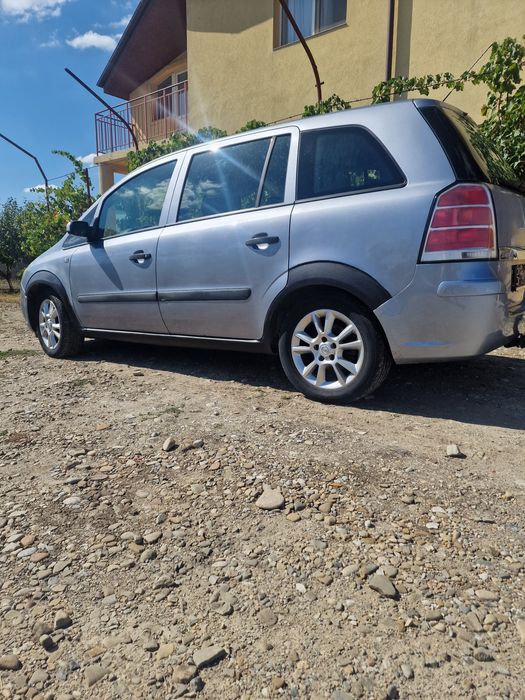 Opel Zafira B 1.8